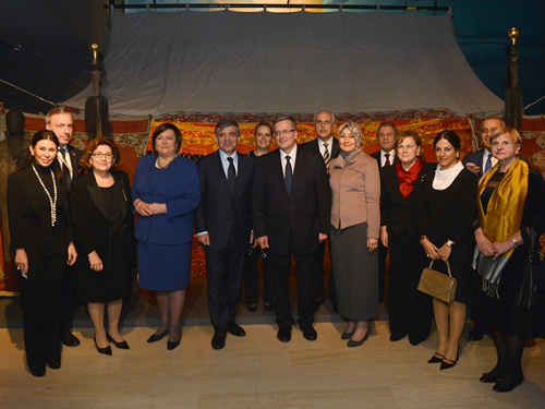 Gül Explores Exhibition of the 600th Anniversary of Turkish-Polish Relations 